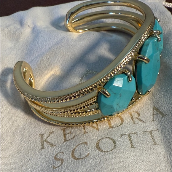 Kendra Scott Daphne Gold Statement Cuff in Variegated Turquoise Magnesite - Picture 2 of 6